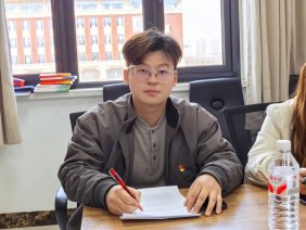 群众代表等参加会议